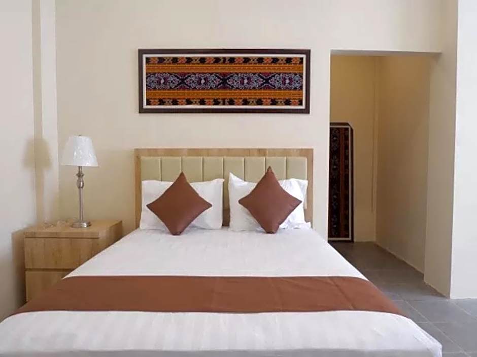 La Cecile Hotel and Cafe