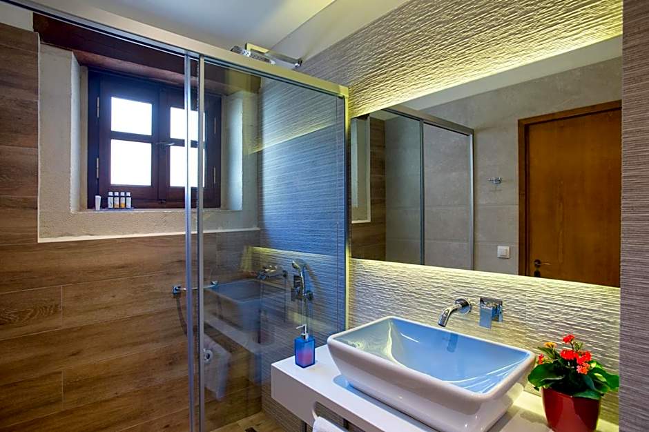 Casa Moazzo Suites and Apartments