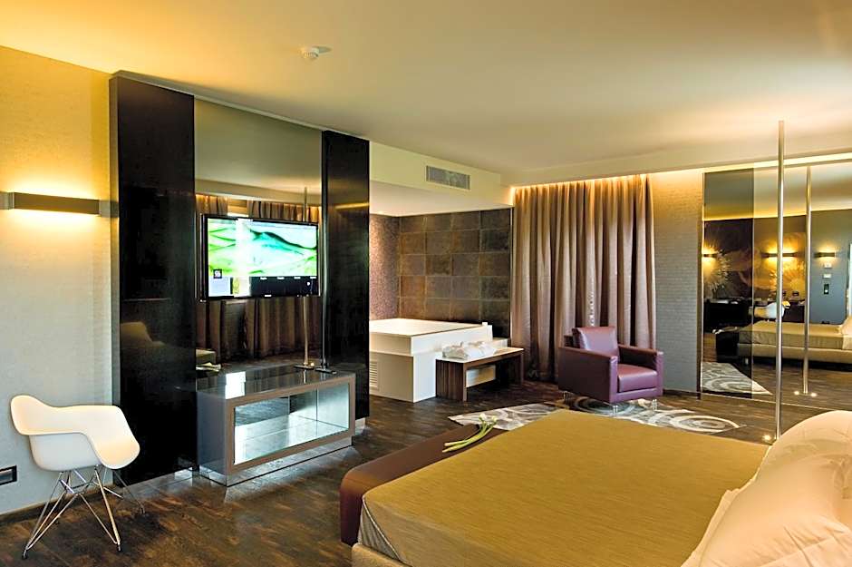 Photo 1 of 11 of Superior Suite