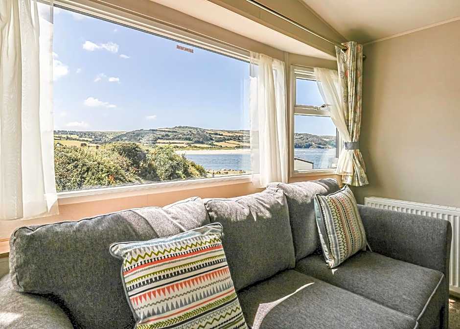 Waters Edge Leisure Park