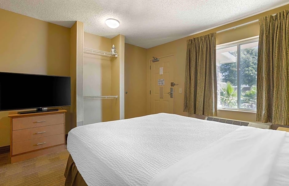 Extended Stay America Suites - Houston - The Woodlands