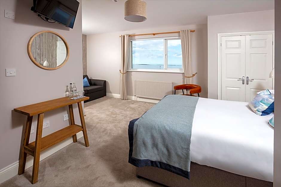 Beach House Hotel
