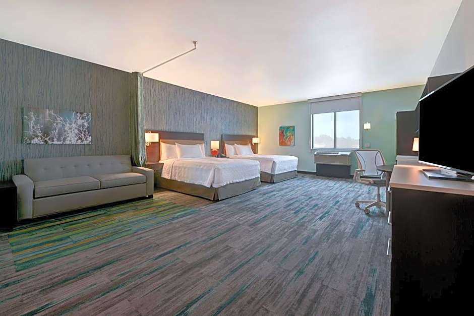Photo 1 of 1 of Spacious Studio 2 Queen Beds with Sofabed