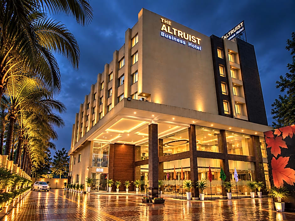 The Altruist Wagholi Hotel