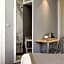 Hotel Sixteen Paris Montrouge