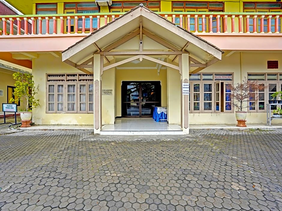 OYO 2708 Hotel Kemuning Syariah