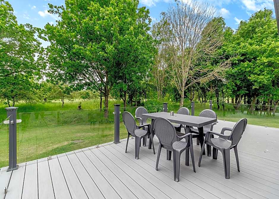 The Essex Golf And Country Club