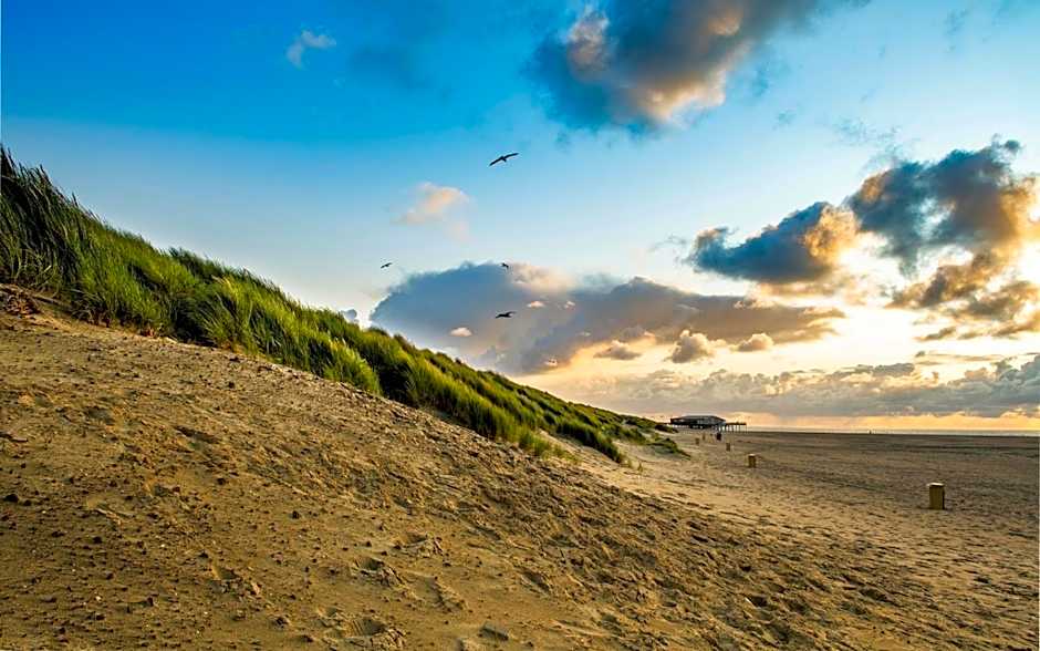 Ride by the Sea Guesthouse