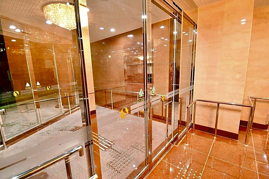 Himeji Ekimae Universal Hotel Minamiguchi