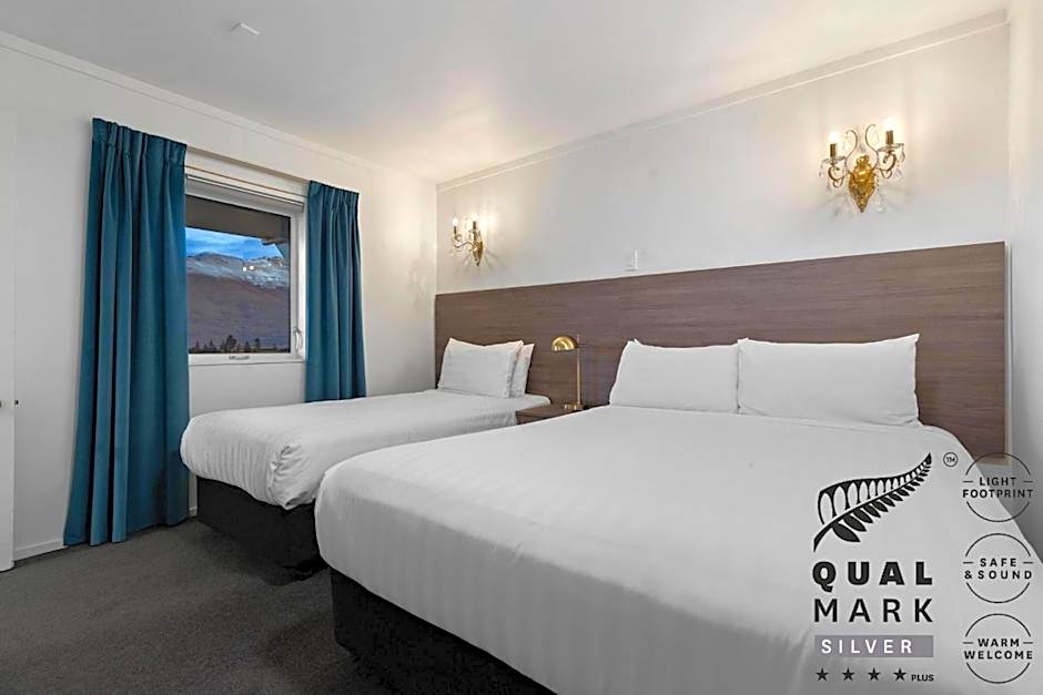 Lakeview Colonial Motel