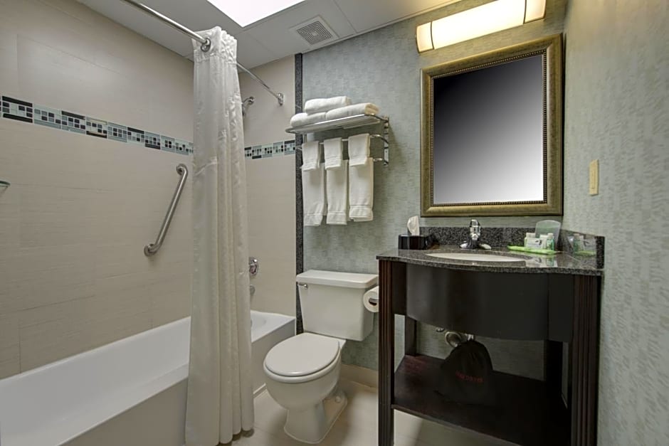Holiday Inn Plainview-Long Island by IHG