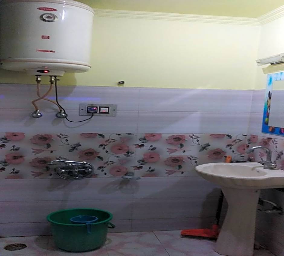 Gudoo Paying Guest House