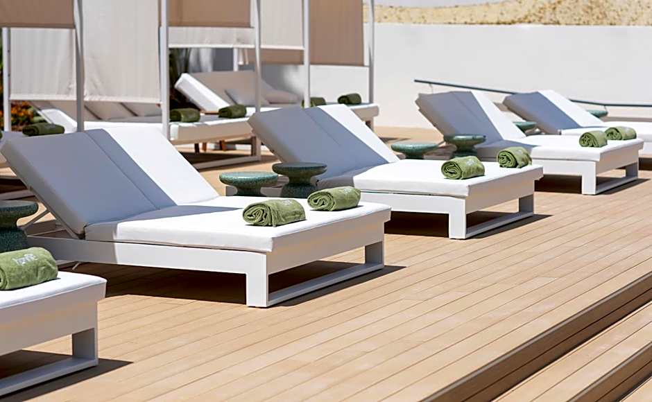Tangerine by Honne Hotels - Adults Only