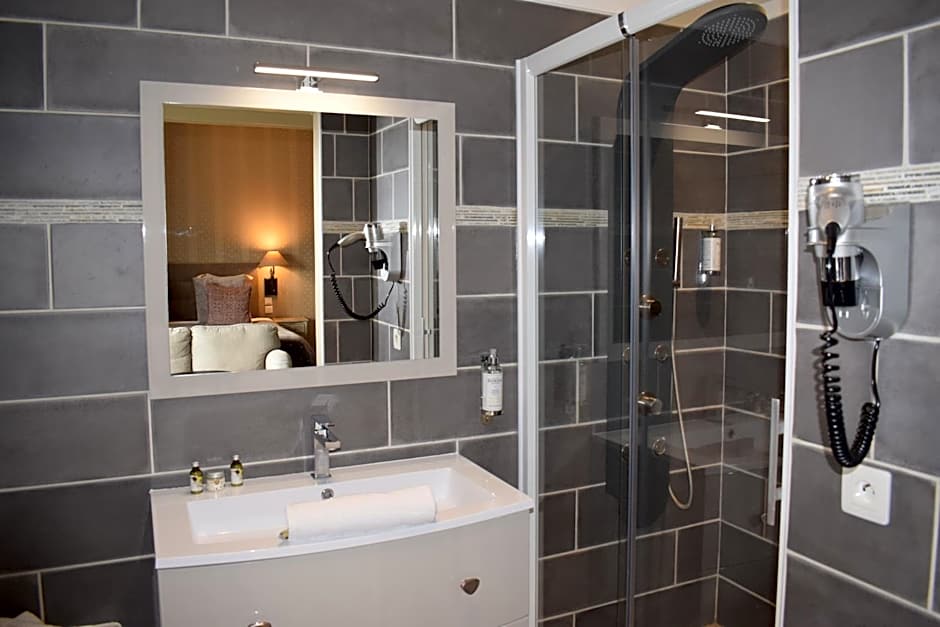 Le Trophée By M Hôtel Spa