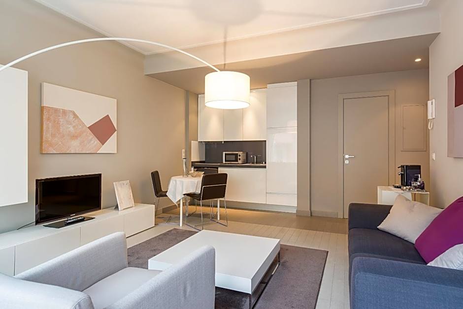 Four Stars Aparthotel