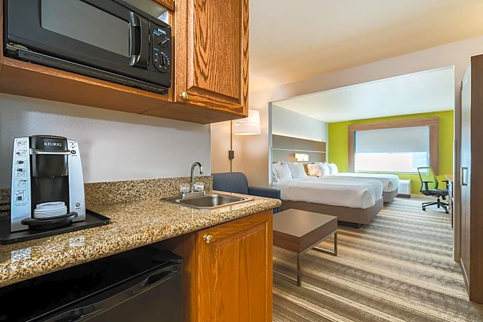 Holiday Inn Express & Suites Rocky Mount Smith Mountain Lake By IHG