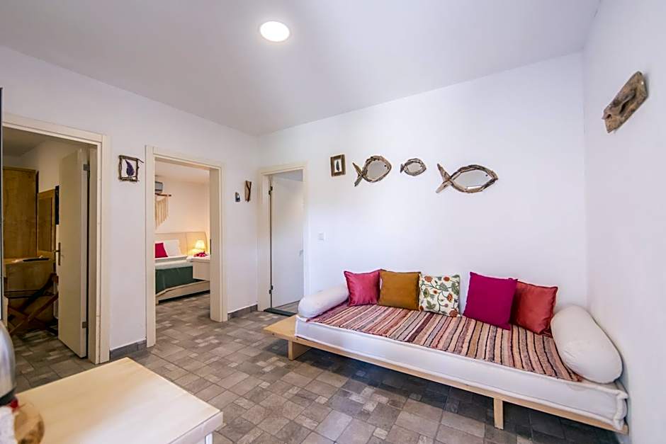 Kefi Beach & Suites