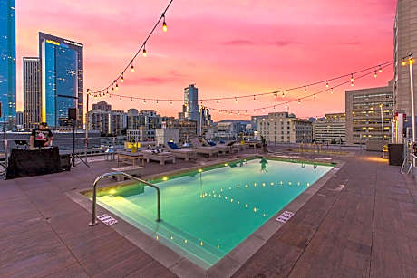One Lux Stay HWH Downtown Los Angeles