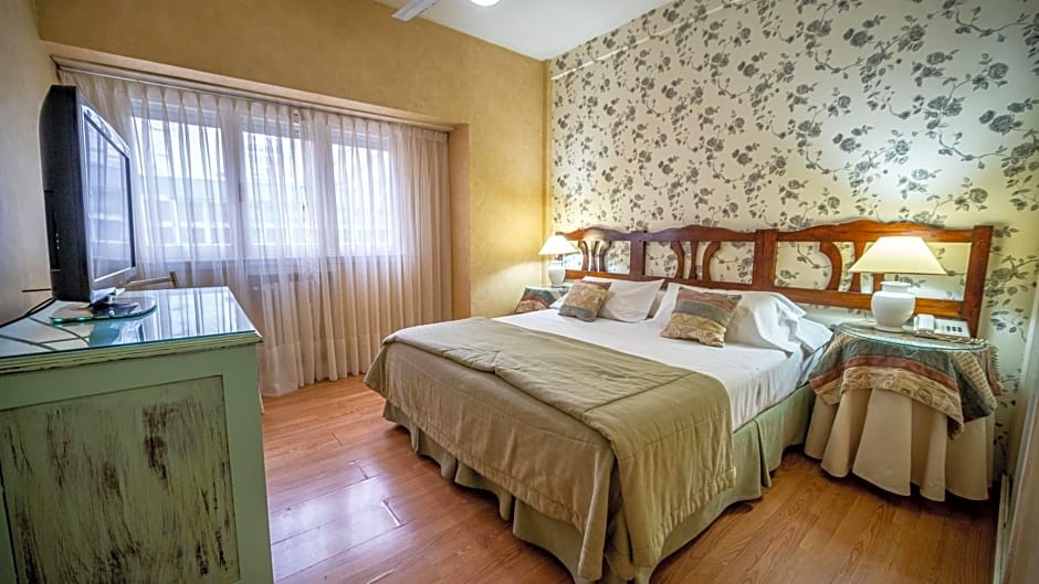 Photo 1 of 3 of Standard Single Room