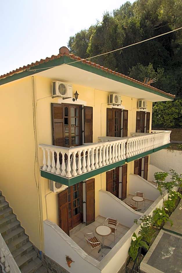 Pomelo Parga Cozy Studios