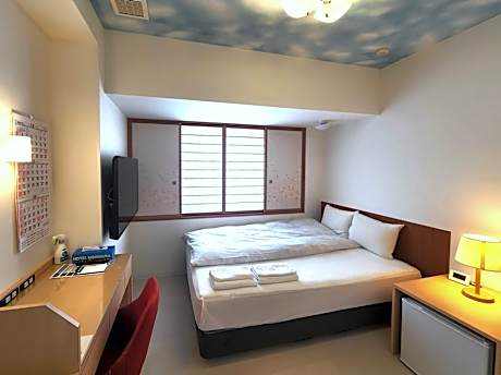 Single Room - Non-Smoking