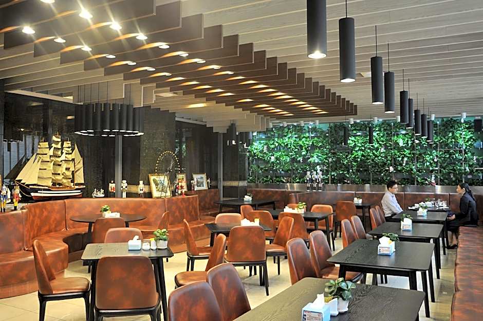 China Mayors Plaza Hotel