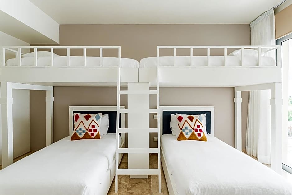 Mareazul Beach Front Condos At playa del Carmen