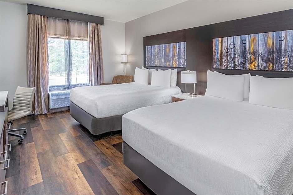 Aiden by Best Western Warm Springs Hotel and Event Center