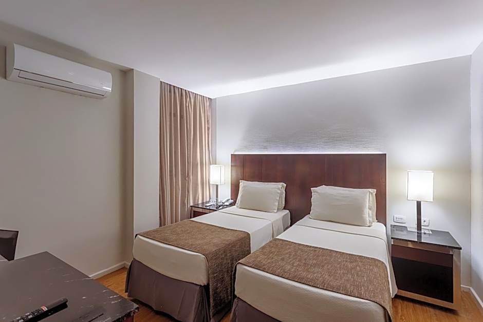 Orla Copacabana Hotel