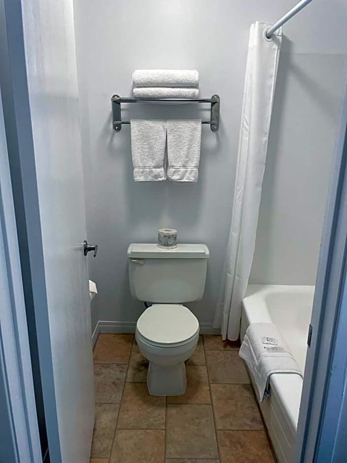 Anavada Inn & Suites - Grande Prairie