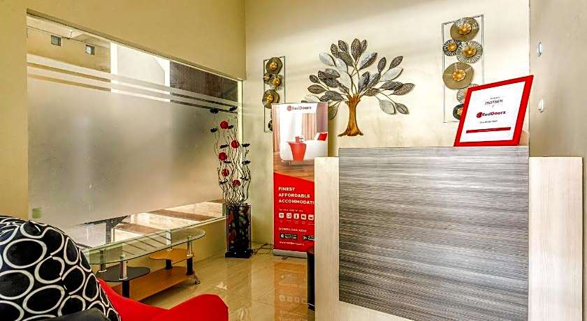 RedDoorz Syariah @ Kertomenanggal Surabaya