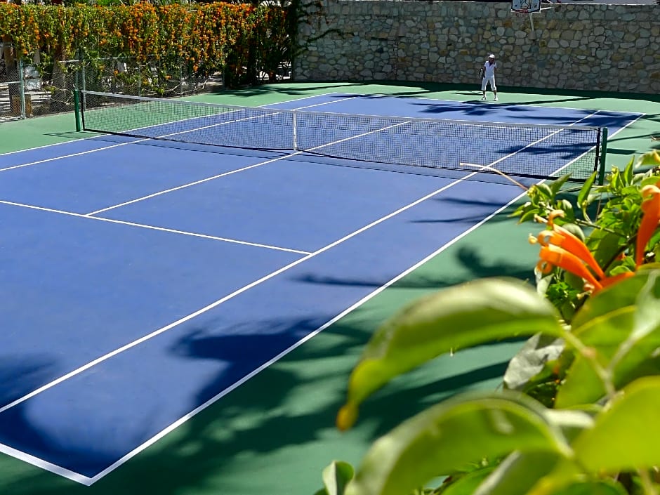 Club Cascadas De Baja