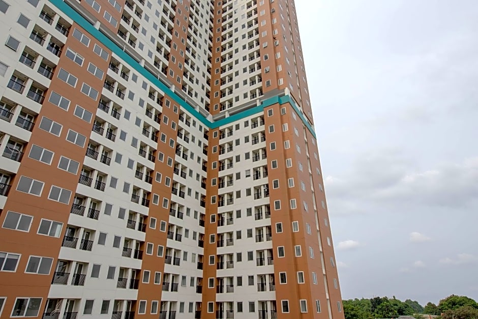 Urban Hotel Serpong by Zuzu