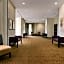 DoubleTree By Hilton Milwaukee Brookfield