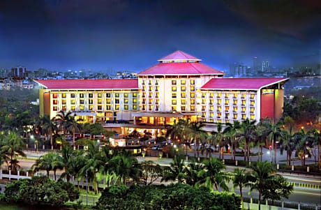 Radisson Blu Dhaka Water Garden