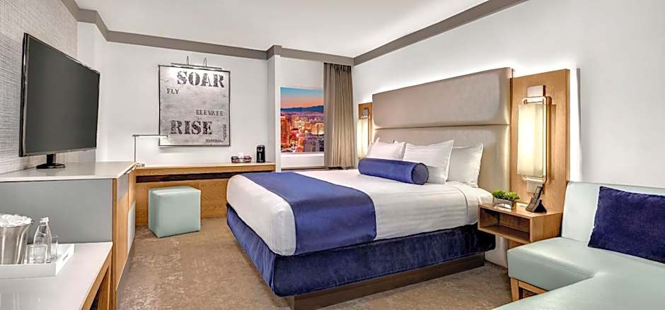 The STRAT Hotel, Casino & Tower