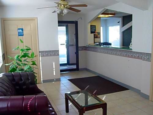 Garden Inn & Suites