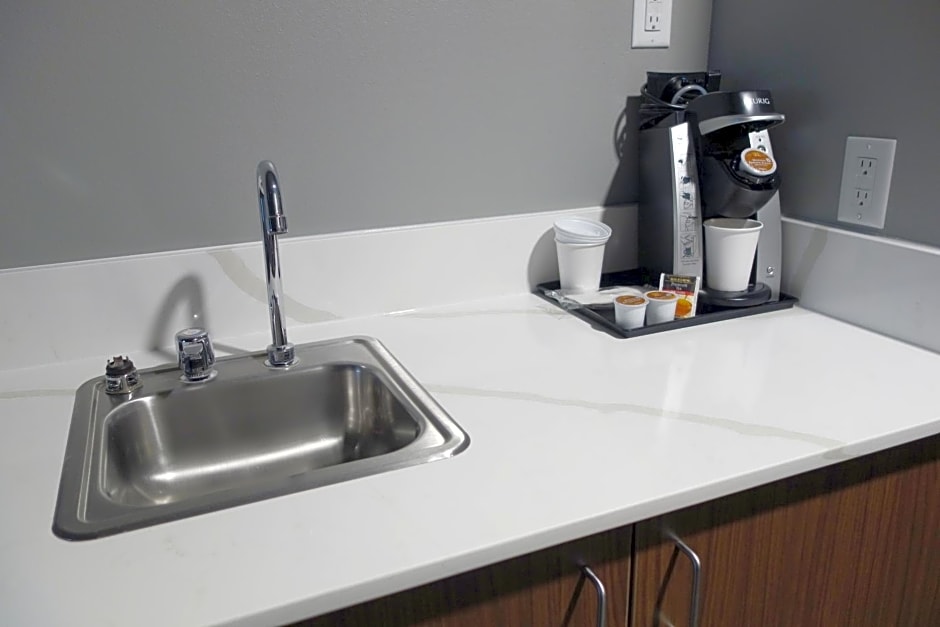 La Quinta Inn & Suites by Wyndham Springfield
