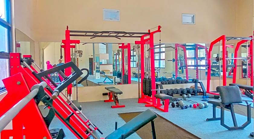 RedDoorz near Alun Alun Slawi