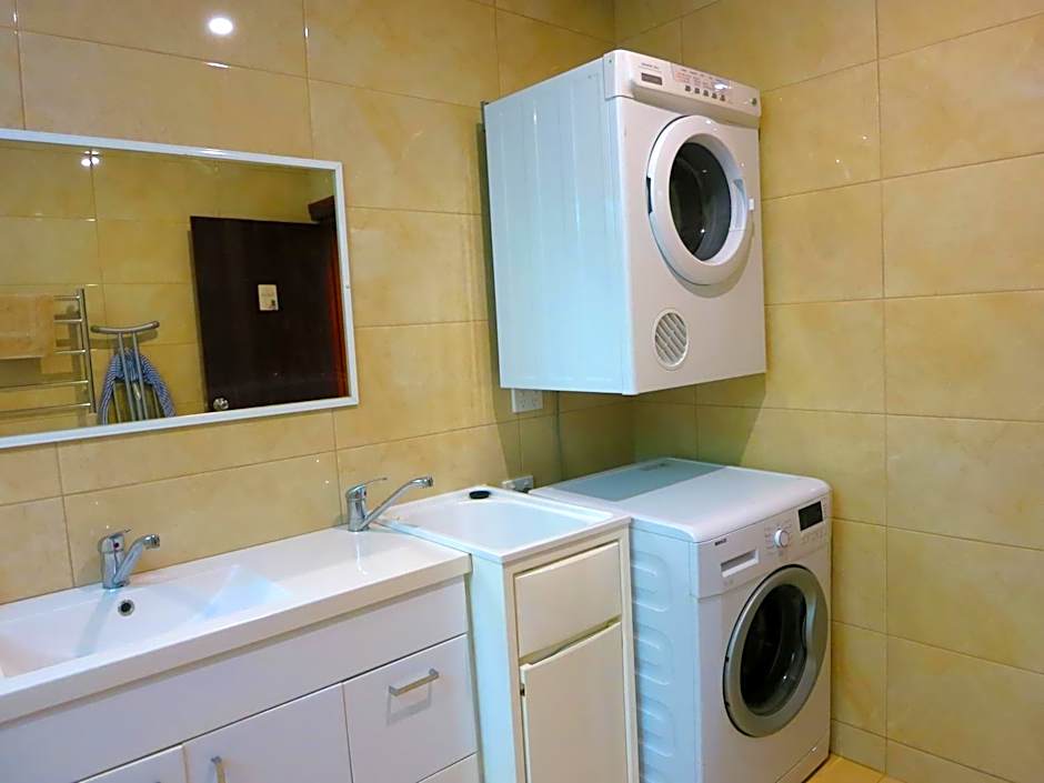 The Cocos Padang Lodge