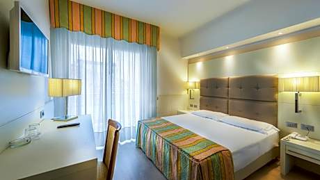 Family Room with Side Sea View