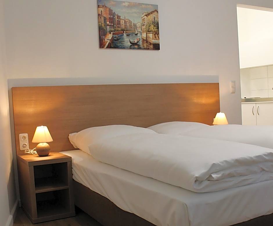Apartment Hotel am Sand 24H