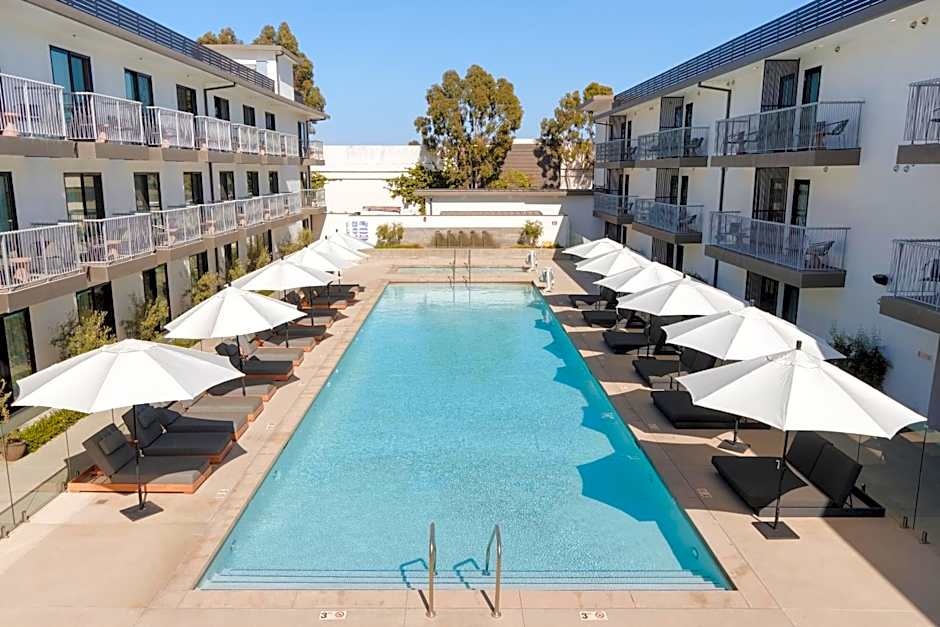 The Lum Hotel Los Angeles Stadium District
