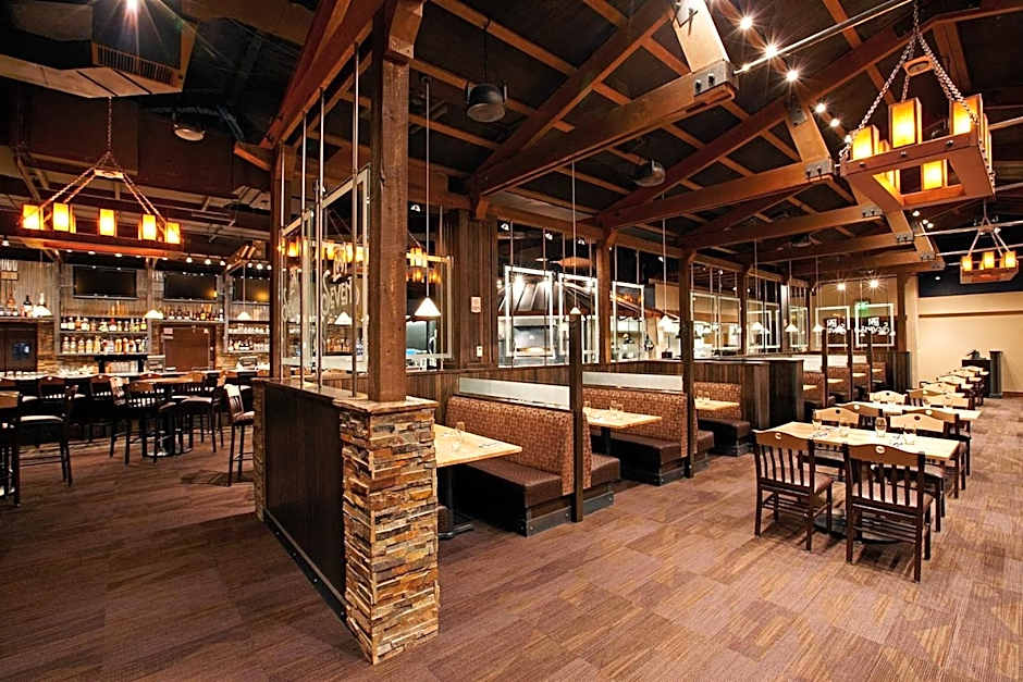 Crystal Peak Lodge By Vail Resorts