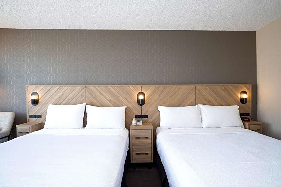 Sandman Hotel Montreal Longueuil