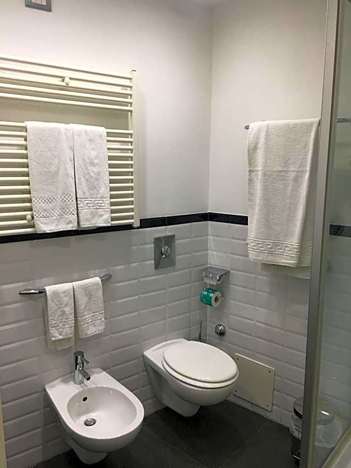 Home Club Suite Hotel