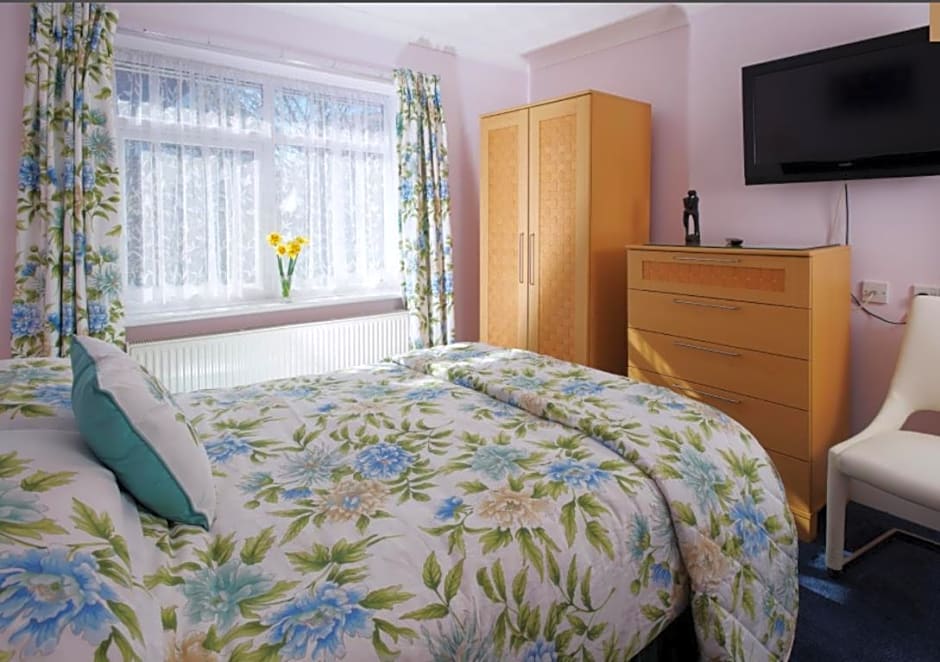 Minton Lodge Hotel - Seniors Only