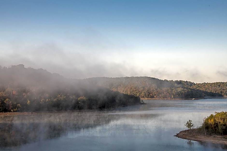 Beaver Lakefront Cabins - Couples Only Getaways