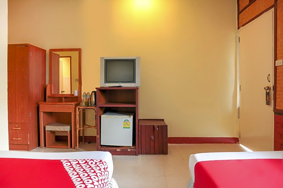 OYO 681 Paradise Hotel