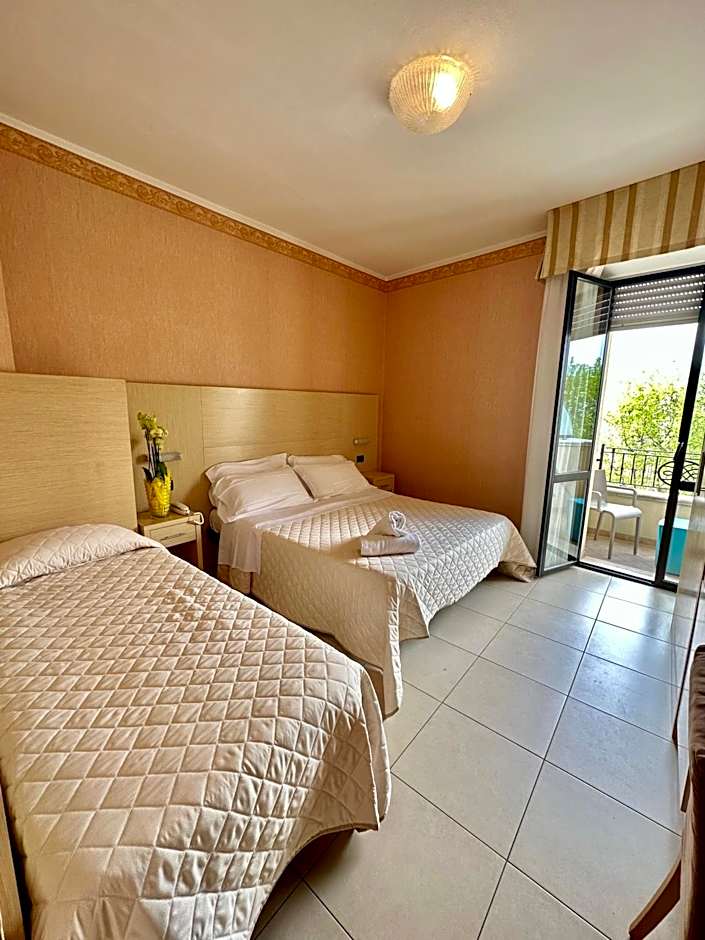 Hotel Metropole